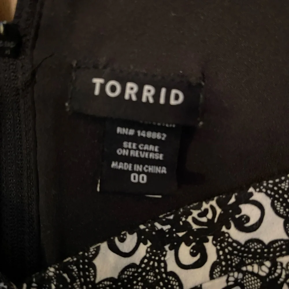 Torrid Top - Picture 2 of 6